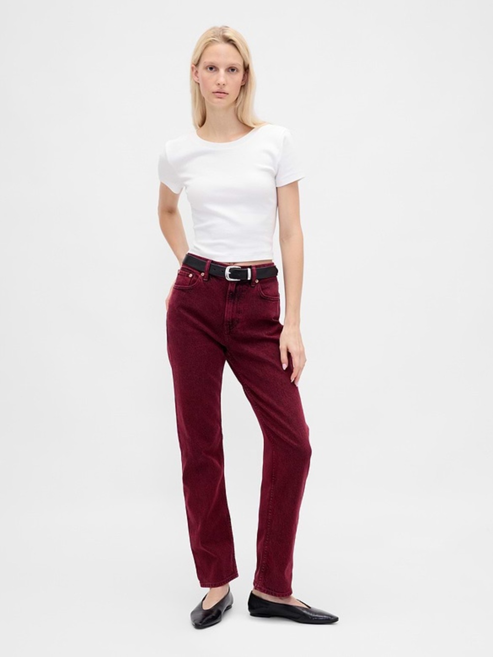 GAP Straight Leg Jeans in Burgundy Red